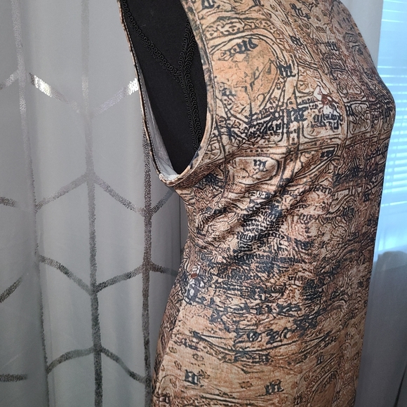 Dress - Picture 2 of 3